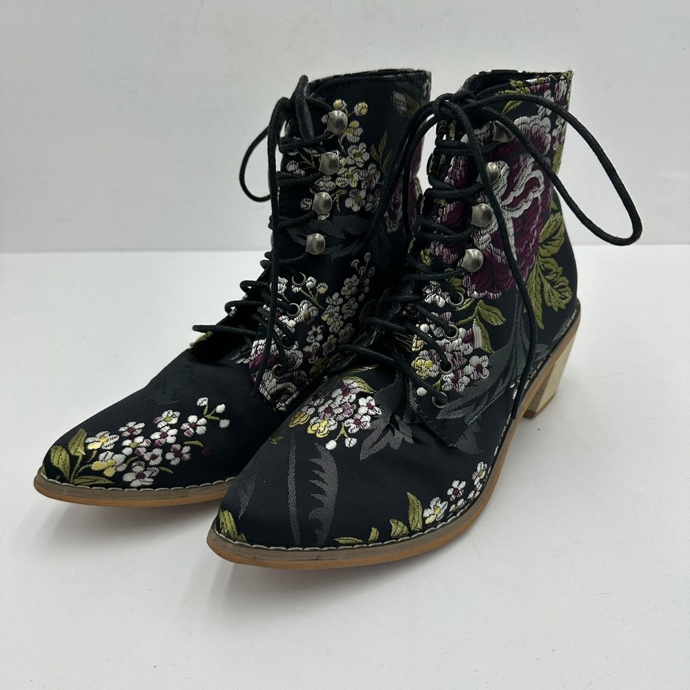 Women Whimsigoth Floral Embroidered Lace Up Ankle Boots Size 39 US 8.5 Steampunk